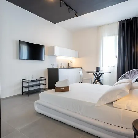 Labotanica_casalounge Aparthotel 4*